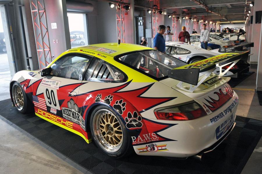  Porsche 911 GT3 RSR 2004 года  (фото 4 из 6)